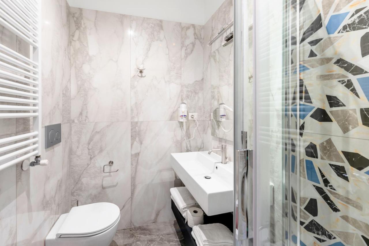 Joyful Termini Boutique Guest House Rome Exterior photo